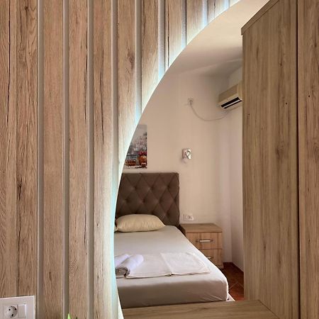 Kontiki Apartments Ulcinj Exterior photo